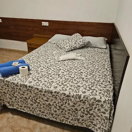 Sol Celeste Гостевой дом Льорет-де-Мар